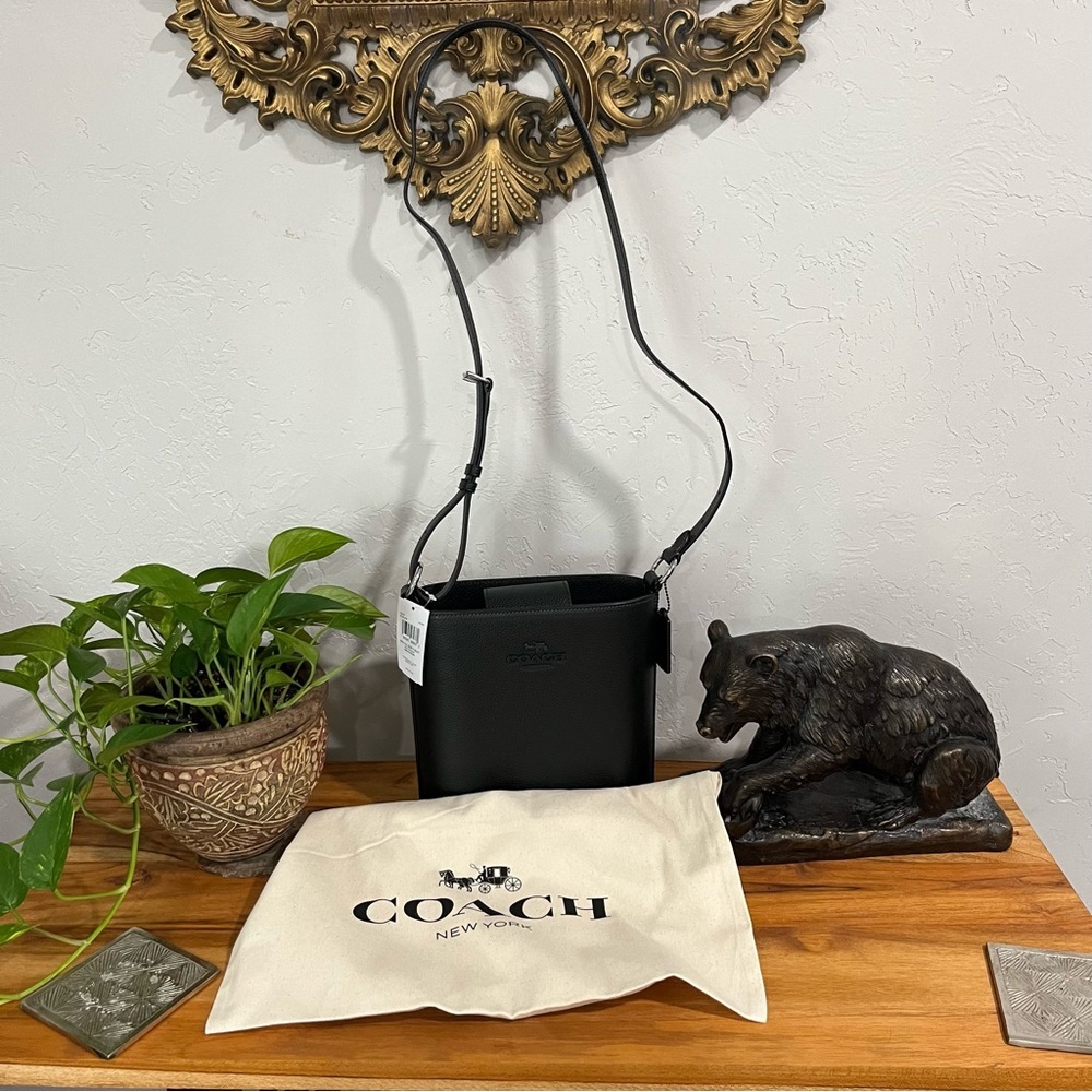 NWT COACH BLACK SOPHIE BUCKET BAG + DUST COVER